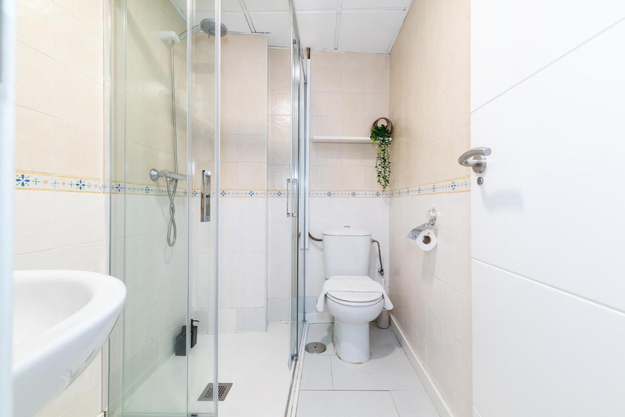 Apto En Granada Centro Con Parking Opcional Apartment Exterior photo
